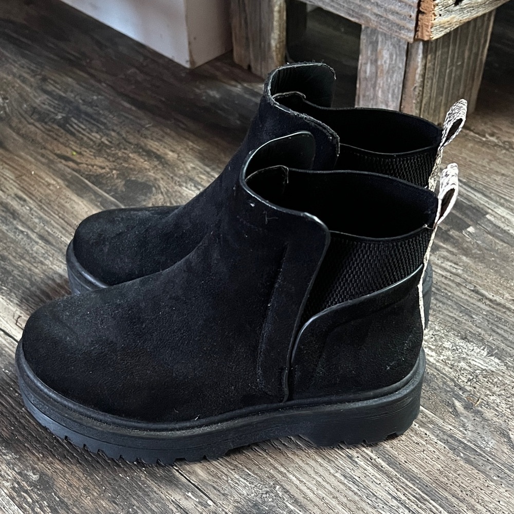 Qupid Black Ankle Boots for Women